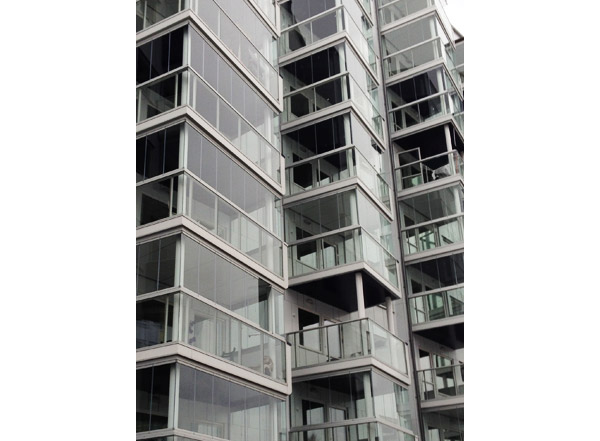 Albert Genau Küpeşte & Korkuluk Sistemleri Balumax